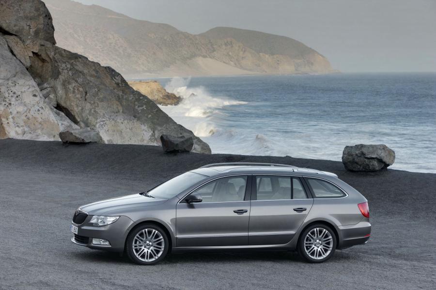  Skoda Superb Combi 2009 года  (фото 72 из 74)
